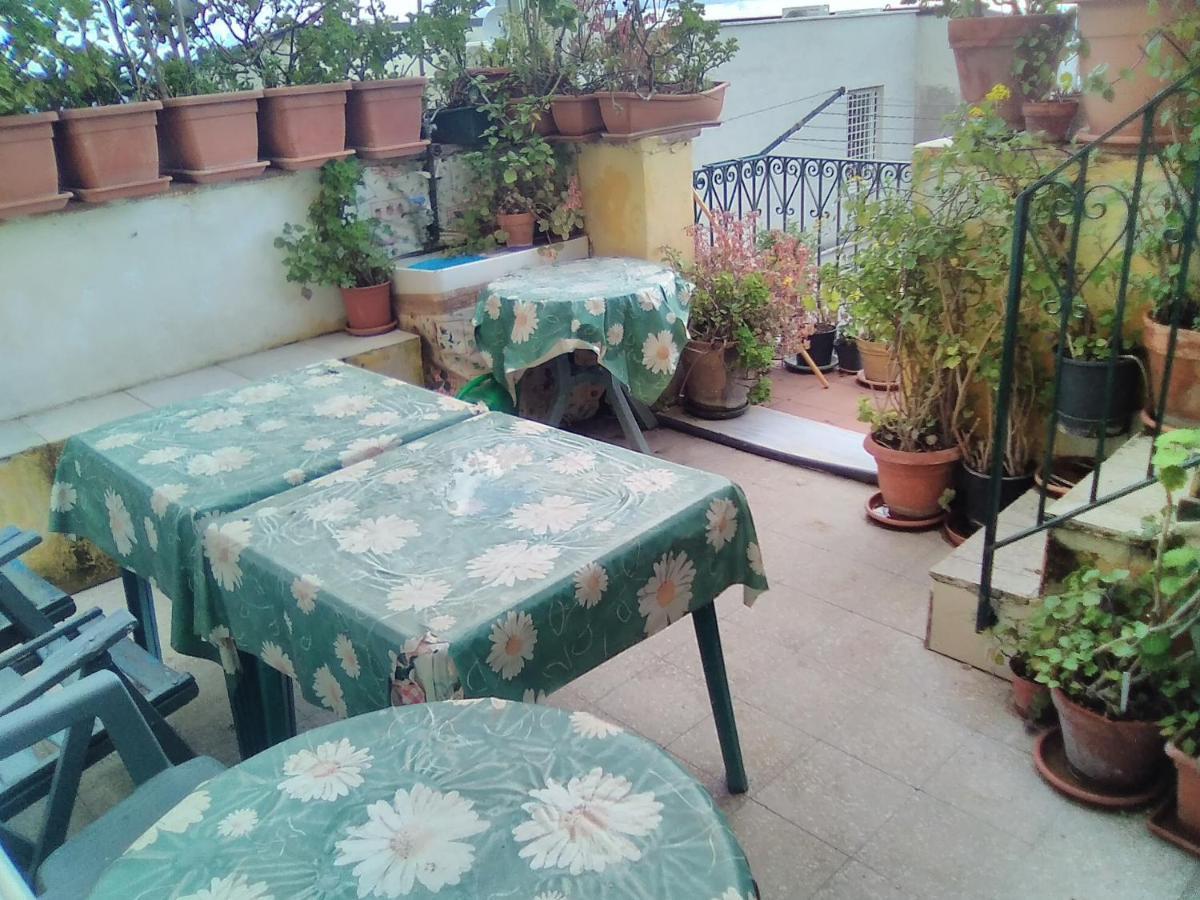 Room In Guest Room - Single Room With Shared Bathroom Taormina Exterior foto